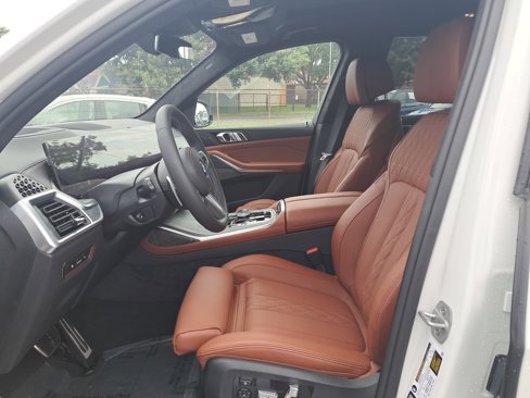 New 2026 BMW X7 M60i image 21