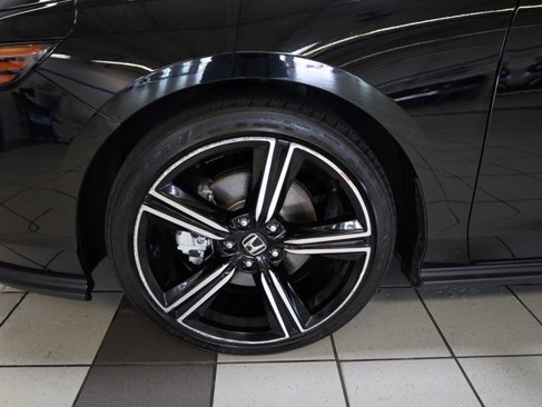 Used 2024 Honda Accord Sport image 15