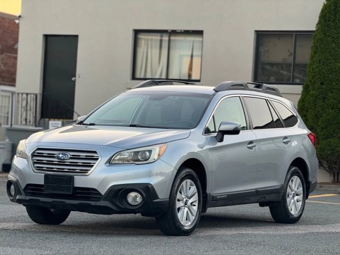 Used 2015 Subaru Outback 2.5i Premium image 1
