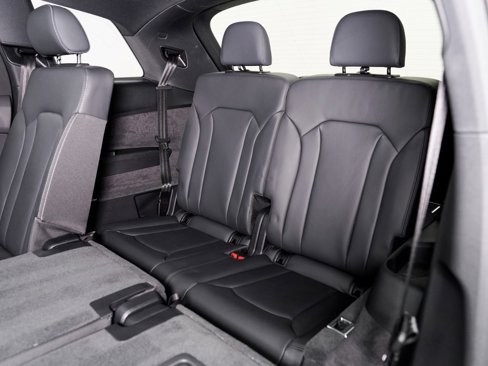 Certified 2025 Audi Q7 3.0T Prestige image 25