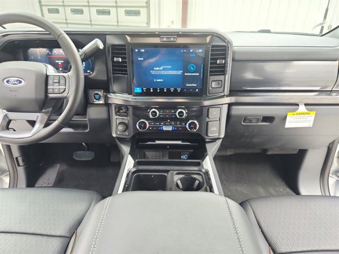 New 2025 Ford F250 Lariat w/ Black Appearance Package image 25