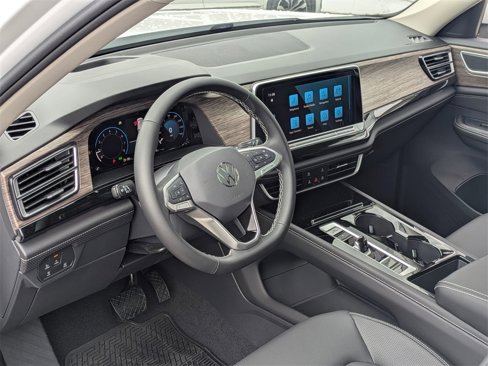 New 2025 Volkswagen Atlas SEL image 12