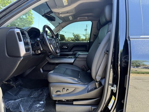Used 2018 GMC Sierra 1500 SLT w/ All Terrain Package image 11