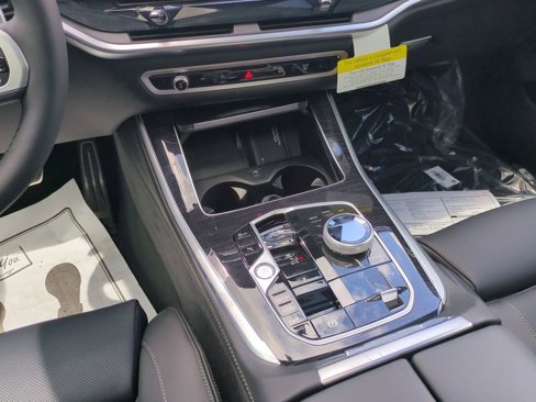 New 2026 BMW X5 xDrive40i w/ Executive Package image 18