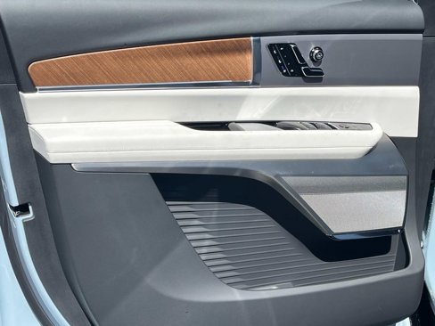 New 2026 Cadillac Vistiq Sport image 23