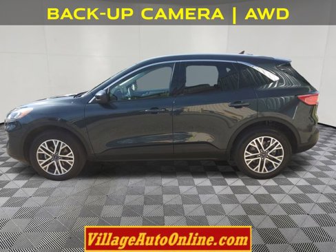 Used 2022 Ford Escape SEL image 9