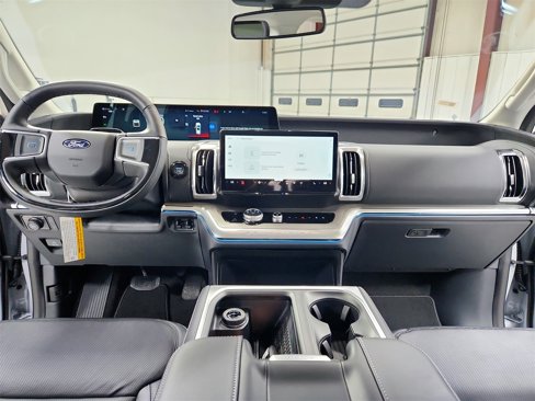 New 2025 Ford Expedition Platinum image 27