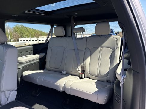 New 2025 Jeep Wagoneer L 4WD w/ Convenience Group I image 25