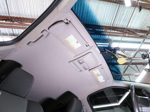 Used 2018 Nissan Frontier PRO-4X image 45