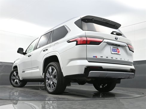 Used 2024 Toyota Sequoia Capstone image 34