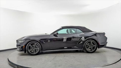 Used 2024 Ford Mustang Premium image 29