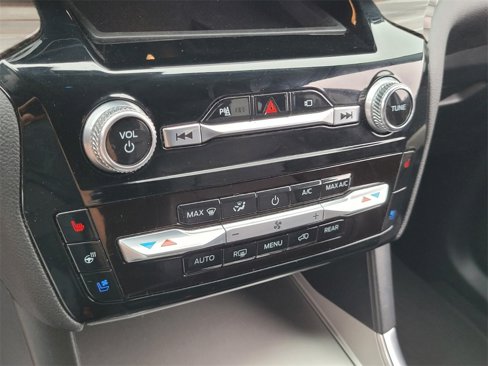 Used 2023 Ford Explorer Limited w/ Equipment Group 301A image 18
