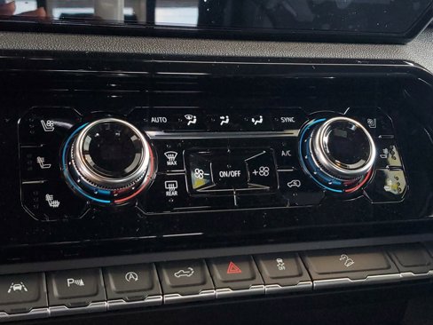 New 2026 GMC Sierra 1500 AT4 w/ AT4 Premium Package image 29