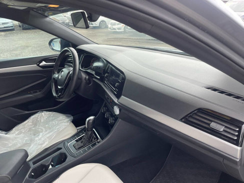 Used 2020 Volkswagen Jetta R-Line image 14