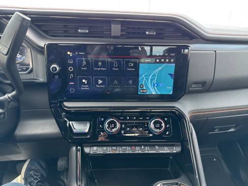 Used 2024 GMC Sierra 2500 AT4 w/ AT4 Premium Plus Package image 13