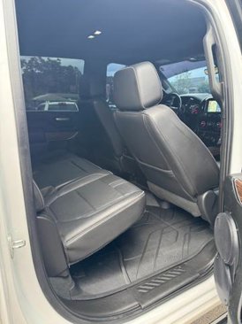 Used 2021 Chevrolet Silverado 2500 High Country w/ Technology Package image 19