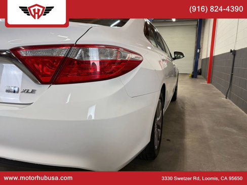 Used 2016 Toyota Camry XLE image 16