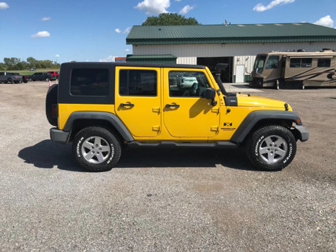 Used 2009 Jeep Wrangler Unlimited X image 4