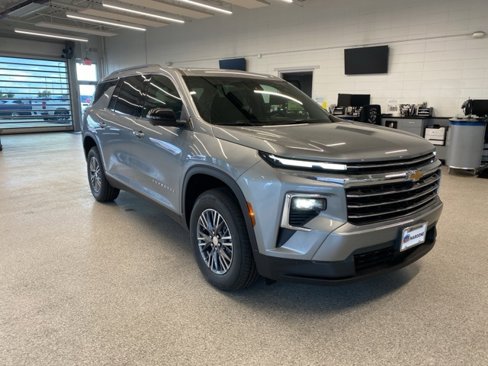 New 2026 Chevrolet Traverse LT w/ Driver Confidence Package image 3