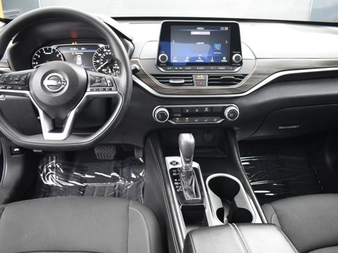 Used 2023 Nissan Altima 2.5 SV image 8
