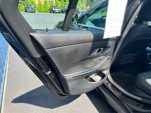 Used 2022 BMW 330i xDrive Sedan w/ Driving Assistance Package image 36