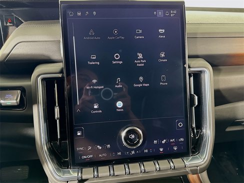 Used 2025 GMC Yukon XL Denali image 48