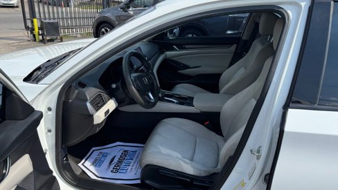 Used 2018 Honda Accord LX image 10