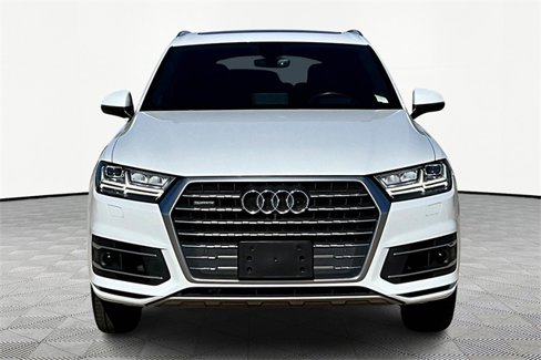 Used 2019 Audi Q7 3.0T Prestige w/ Prestige Package image 3