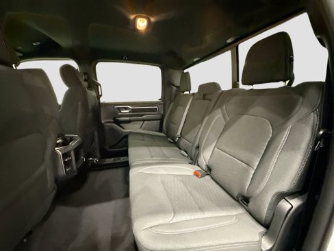 New 2026 RAM 1500 4x4 Crew Cab image 8