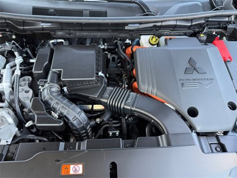 New 2025 Mitsubishi Outlander SEL image 30