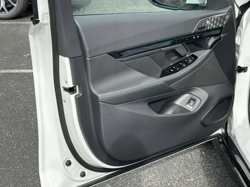 New 2026 BMW 550e xDrive w/ Premium Package image 13
