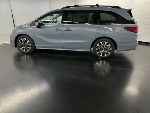 New 2026 Honda Odyssey Elite image 2