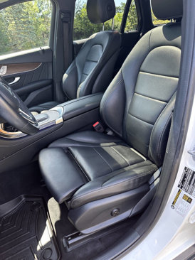 Used 2020 Mercedes-Benz GLC 300 4MATIC image 26