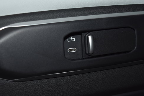 New 2026 BMW X5 M60i image 20
