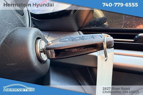 Used 2025 Chevrolet Trax LS w/ LS Convenience Package image 19