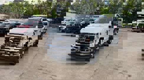 New 2025 Ford F350 XLT w/ XLT Value Package image 2