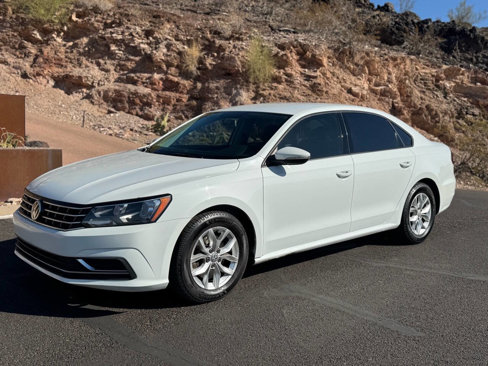 Used 2018 Volkswagen Passat 2.0T S w/ Driver Assistance Package image 1