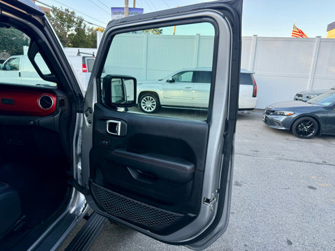 Used 2020 Jeep Gladiator Rubicon image 24