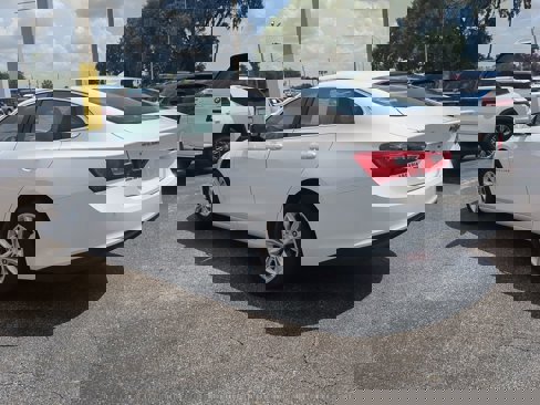 Used 2024 Chevrolet Malibu LT image 6