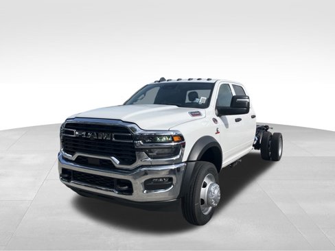 New 2025 RAM 5500 Tradesman image 3