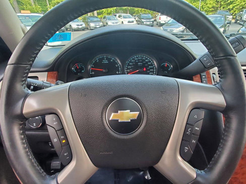 Used 2013 Chevrolet Tahoe LT image 17