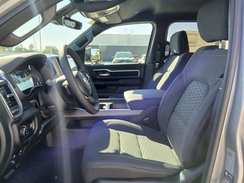 New 2026 RAM 1500 4x4 Crew Cab image 10