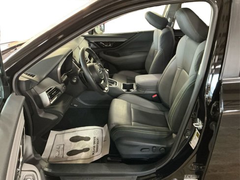 Certified 2025 Subaru Outback Onyx Edition image 25