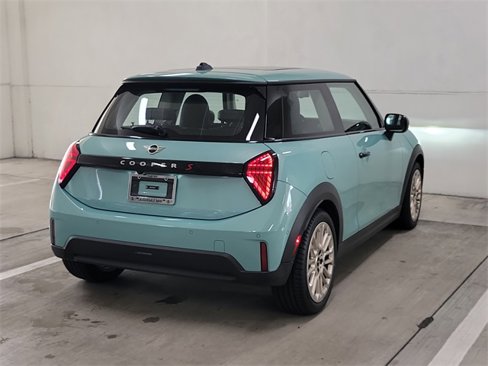 Certified 2025 MINI Cooper S image 7