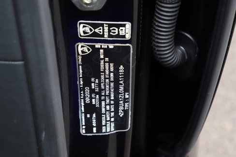 Used 2021 Lamborghini Urus image 24