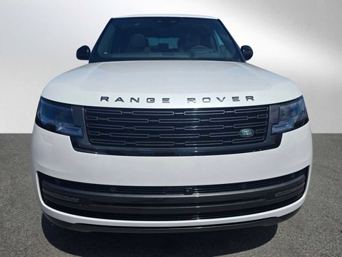 New 2025 Land Rover Range Rover Long Wheelbase SE image 8
