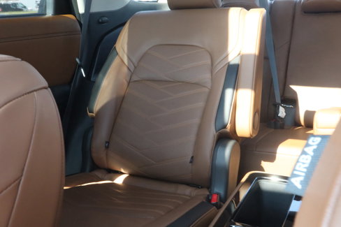 Used 2022 Nissan Pathfinder Platinum w/ Cargo Package image 13