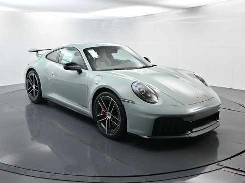 Certified 2026 Porsche 911 Carrera GTS image 16
