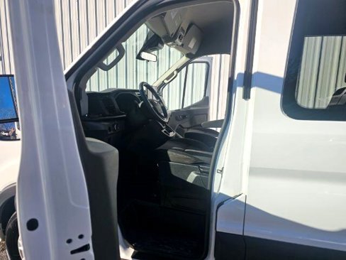 Used 2023 Ford Transit 350 XLT image 27