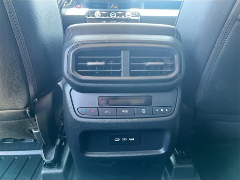 Used 2024 Honda Pilot Touring image 27